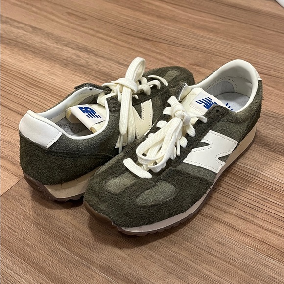 New Balance 471 Sneakers - Picture 3 of 9